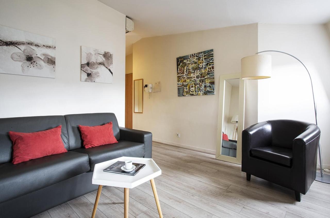 Apartamento Place De L'etoile, Wagram París